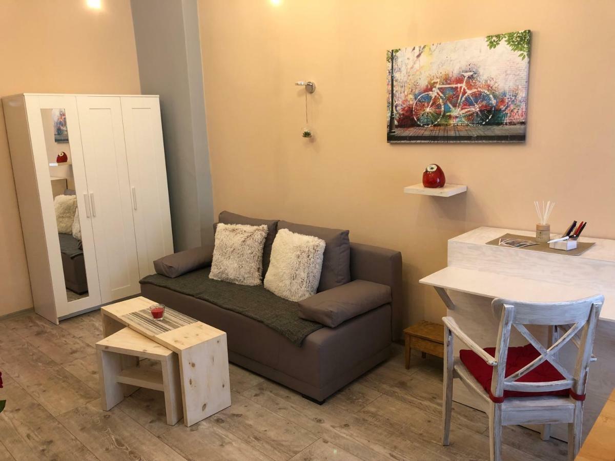 Studio Flat Grunwaldzka Up To 2Persons+1 Wrocław Kültér fotó